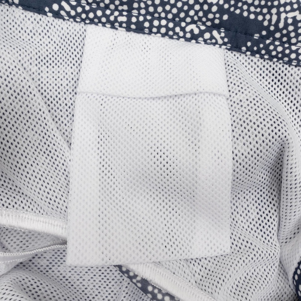 NWOT Club Monaco Printed Swim Trunks Men's Medium - Picture 5 of 9